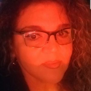 Meet your Posher, Violeta